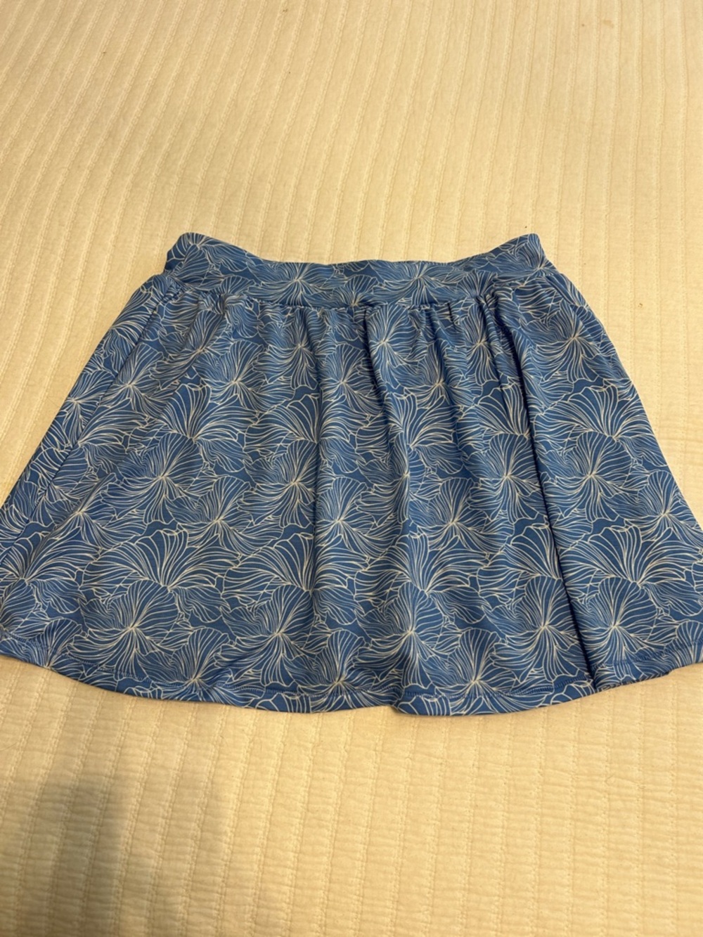 Travis Mathew Blue Floral Circle Skort